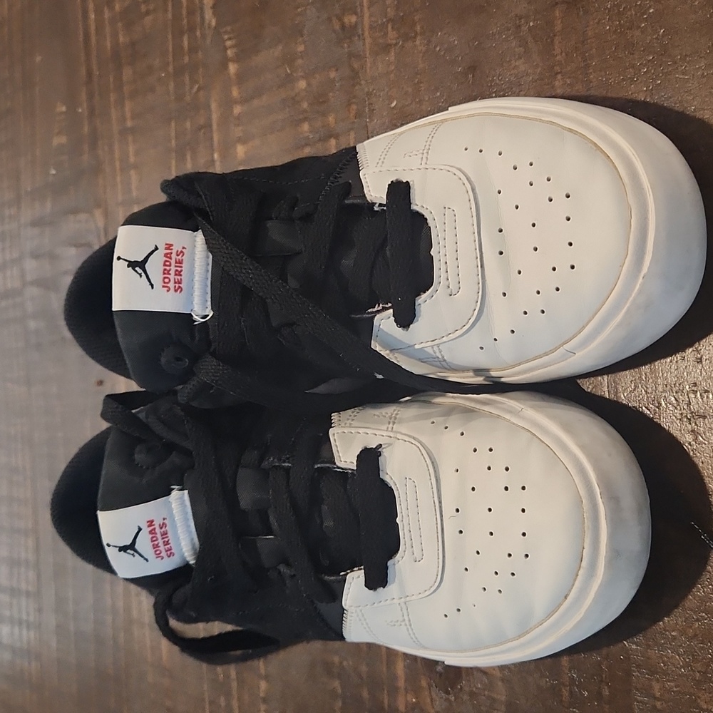 Air Jordan Series ES low